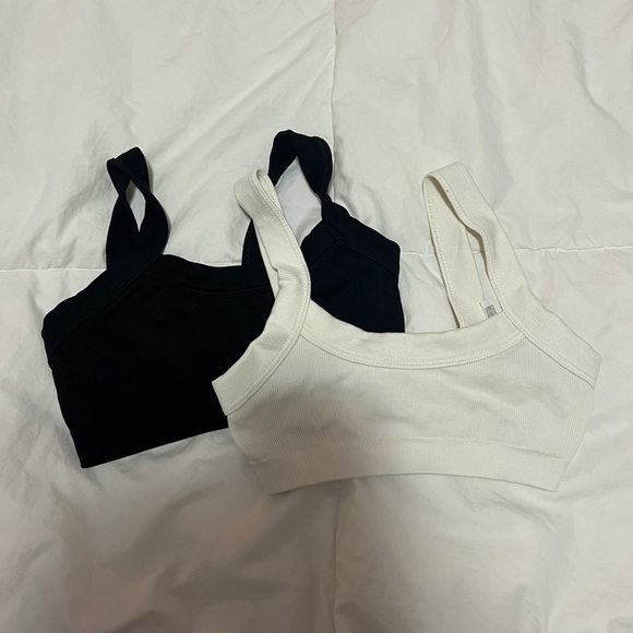 Urban Outfitters two sold out seamless bralettes - Picture 4 of 11